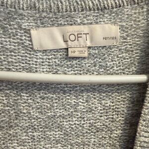 LOFT Women's Heather Gray Sweater